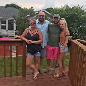 Meet your Posher, Tina